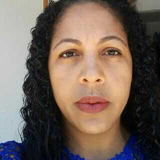 Rosana Cristina Araújo